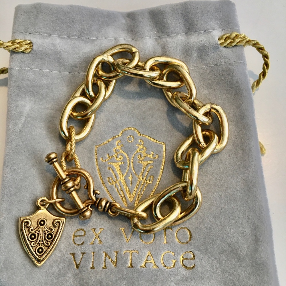 Bracelet